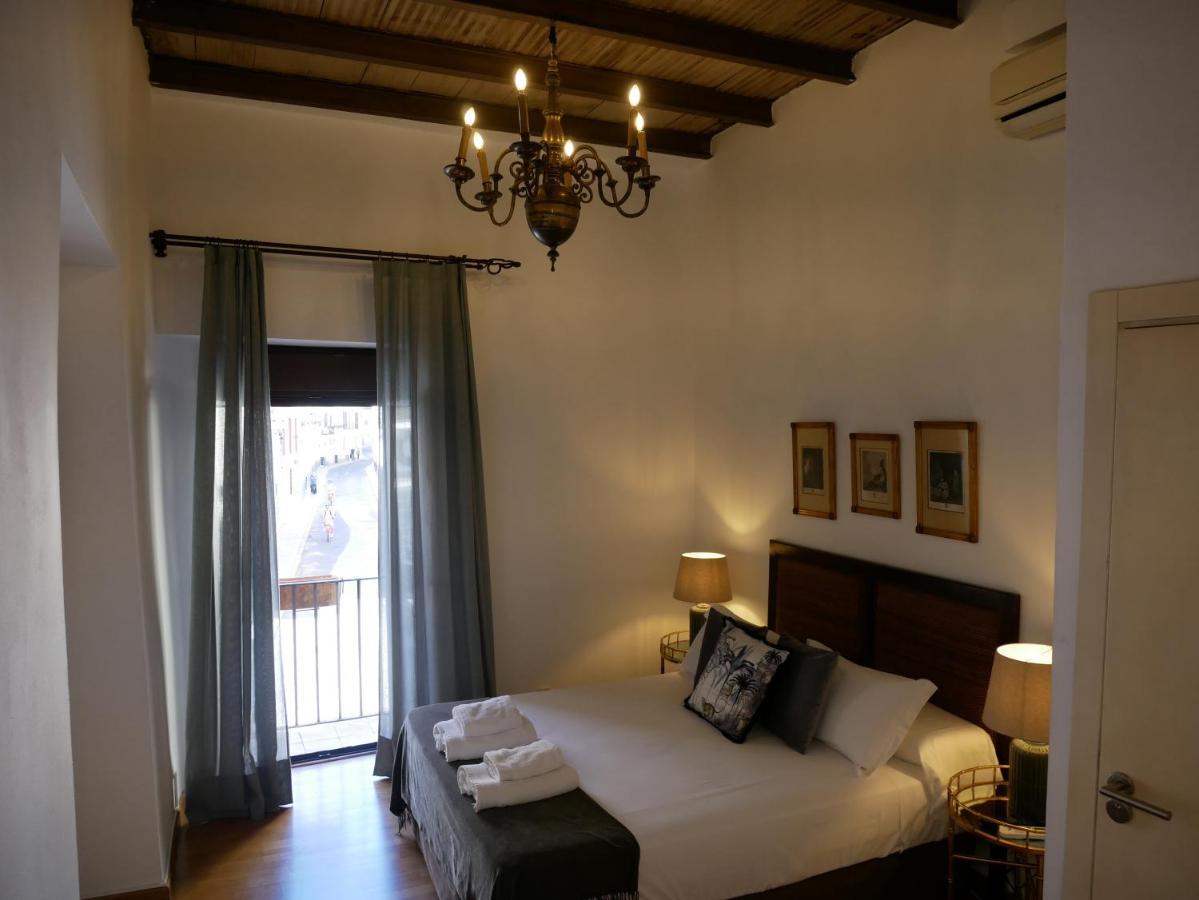 セビリアLa Casita Del Arenalアパートメント エクステリア 写真